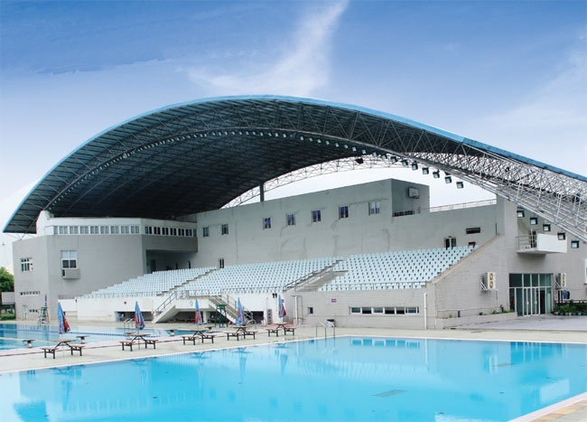 信州区游泳馆网架