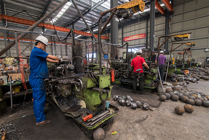 信州区网架配件车间